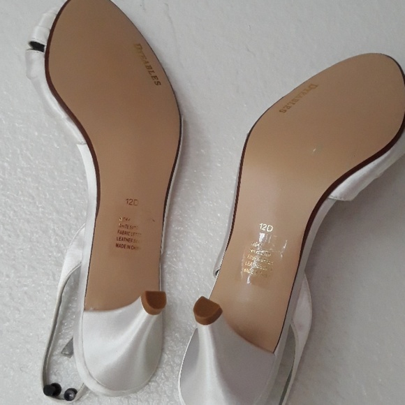 Shoe - Picture 4 of 4